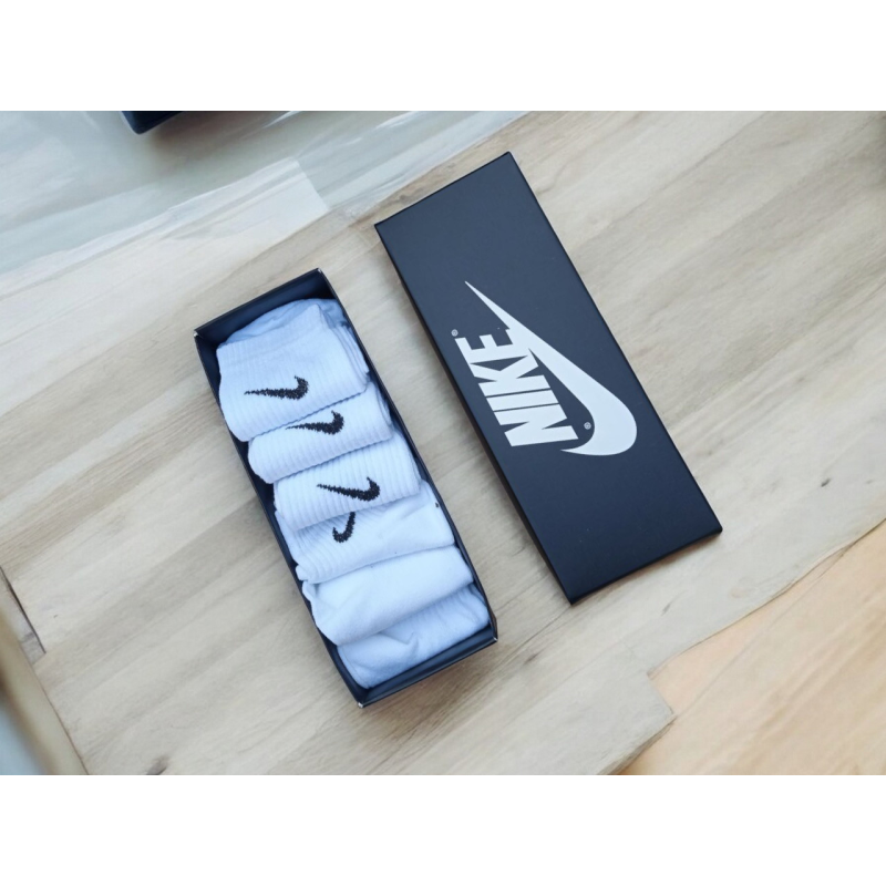 6 пар у коробці, подарунковий набір шкарпеток (3 короткі + 3 високі) NIKE білі 41-44р.